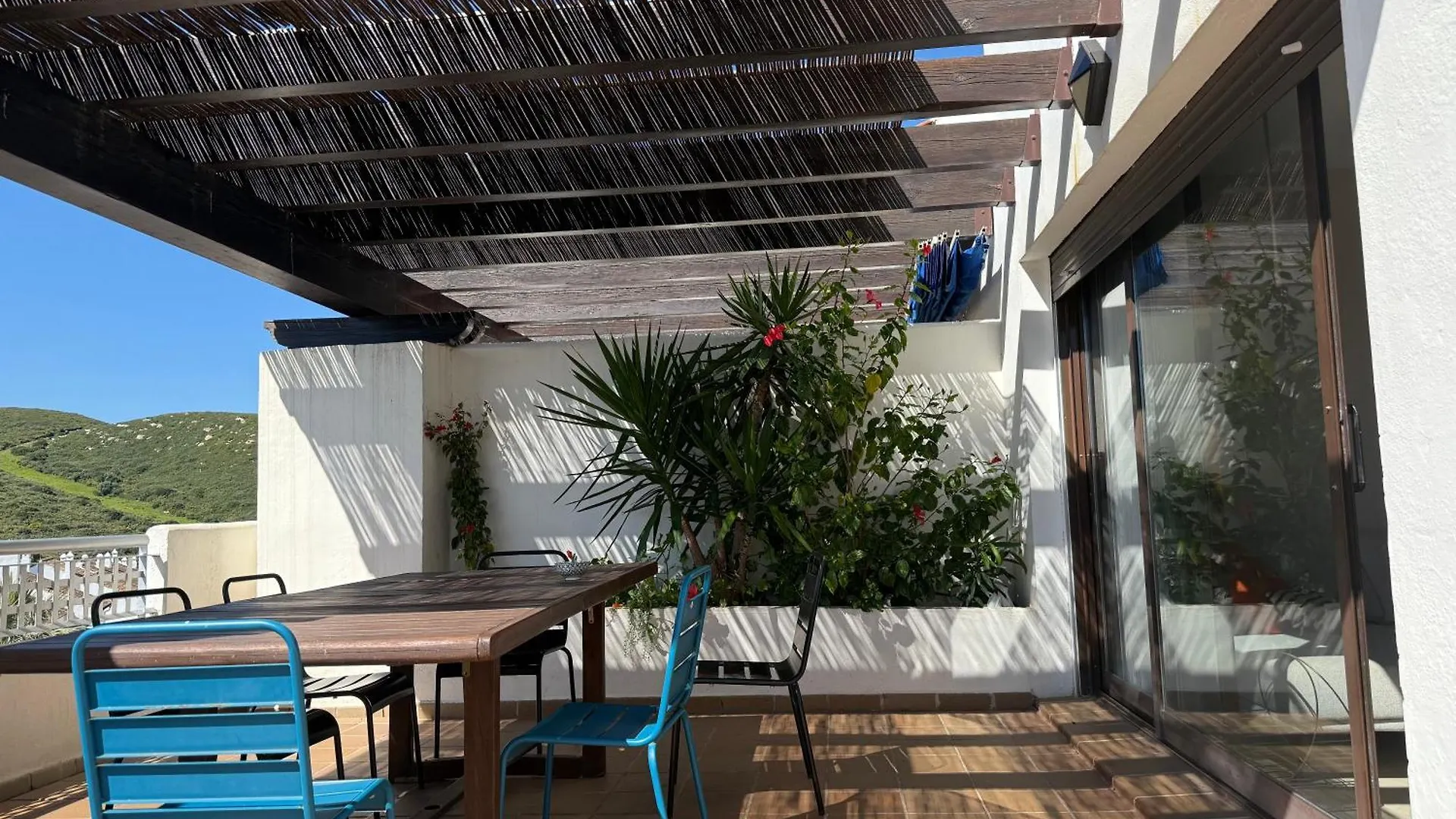 Shanti Sea View Apartment アルカイデサ